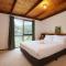 Seaside Retreat in Rye, Cozy 3-BR Home