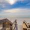 Beachview 102 - Flaming Sunrise - نافار