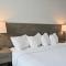 Repotel Levis