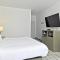 Repotel Levis
