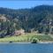 Exceptional Boutique Cottage with Incredible Lake & Vineyard Views - Sleeps 6