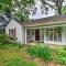 Walk to Downtown Pet-Friendly Cottage in Tyron - Tryon