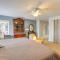 Walk to Downtown Pet-Friendly Cottage in Tyron - Tryon