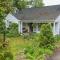 Walk to Downtown Pet-Friendly Cottage in Tyron - Tryon