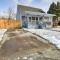 1 Mi to Rouge Park Home with Fenced Yard and Deck - ديترويت