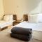 Serenity Sunset Holiday Apt - Larnaca