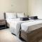 Serenity Sunset Holiday Apt - Larnaca