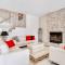 Luxury Villa W Pool & Spa 5 BEDROOMS