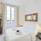 VIEUX MURS - Brand new flat for 4, AC, WIFI center old Antibes - Antibes