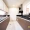 Spacious One Bedroom with Beach Access - 迪拜