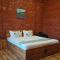 Stone Casa by VGH 4Bhk Villa with Swimming Pool - 马哈巴莱斯赫瓦尔