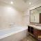 Two Bedroom and Small Room with Beach Access - 迪拜
