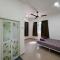 Green Dream Homestay 4 Kubang Kerian USM-HPUSM Wi-Fi & Neflix 4 Aircond Room - Kota Bharu