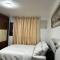 Stylish 1BR Apt w Fireplace & High-Speed WiFi - Londra
