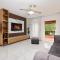 Botanic Bliss Apartment - Four Ways