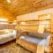 A-Frame Cabin with Long Range Mountain Views - 班纳埃尔克