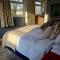 Grandwood House Lodges