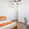 Stylish Condo with Pools Gym Sunset Bay Views - 拉巴斯