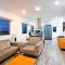 Stylish Condo with Pools Gym Sunset Bay Views - 拉巴斯
