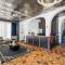 Nine20 Collins Apartments by Lowkl