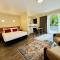 Colonial City Motel
