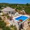 Seaside family friendly house with a swimming pool Mirca, Brac - 23797 - 苏佩塔尔