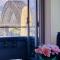 Sydney Harbour and CBD View Penthouse with Free Parking