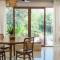 Luxurious 3BR Jungle View Villa in Cepaka - 塔巴南