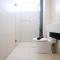 Spacious and Homey 2BR at The Via and The Vue Apartment By Travelio - 泗水