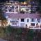 StayVista at The Northern Lake House with Balcony
