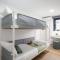 HostWise - Modern Flat with a Suite - São Mamede de Infesta