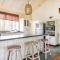 Bel Cove -Seaside Serenity with Private Beach, Pool & Air-Conditioning - Bluefields