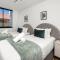 Modern 2-Bed Apartment in Claremont with Balcony - 开普敦
