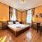 LOpera Guest House