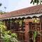 Crimson Bricks and Woods, Resort style Cottages, Karjat - 卡尔贾特