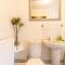 NEW! 2BR House with Free Parking, WiFi, Smart TV - Leamington Spa