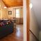 Tree-Top Chalet - Logan