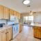 Coastal Oasis with Shared Pool, 2 Mi to Beach! - إنغلوود