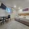 Piazza Napa Suites