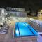 Piazza Napa Suites