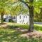 Charming Greensboro Home - 2 Mi to Downtown!