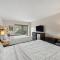 Black Bear Inn & Suites