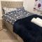 1BR-Sleeps2-Parking-QuietStay-CityCentre