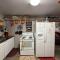 EZ 1 mile to Fort Sill! Pumpkin Cottage sleeps 9, grills, firepit, laundry