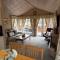 2br-Lodge-Sleeps4-ValleyView-PetFriendly - Windermere
