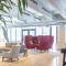 Flexhome East Side Studio R9 - Brady Fiserv Balcony - 密尔沃基