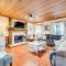 3 Mi to Marietta Square Hot Tub Haven with 2 Patios - 玛丽埃塔市