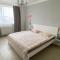 BAGRA Apartment, 1-4 guests, Free Parking & Wifi, 10 min from Downtown - Dúbravka
