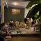 Palm Grove lodge