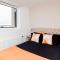 Modern 2BR Penthouse - Extended Stays, Free Parking & Fast Wi-Fi - 南安普敦